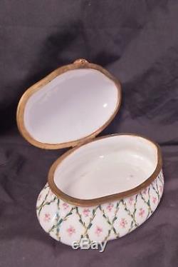 8 Old Paris Limoges All Hand Painted Hinged Domed Dresser Box Portrait'Max