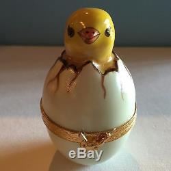 ARTORIA Peint Mein CHICK HATCHING FROM EGG Trinket Box from LIMOGES FRANCE Box