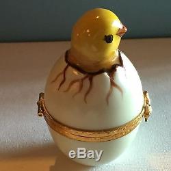 ARTORIA Peint Mein CHICK HATCHING FROM EGG Trinket Box from LIMOGES FRANCE Box