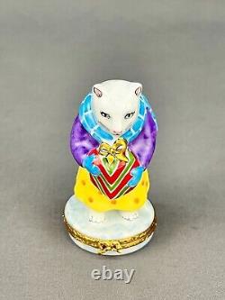 Artoria Limoges Cat Bearing Gift Ltd Ed. Christmas 3 1/4 Trinket Box MINT