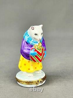 Artoria Limoges Cat Bearing Gift Ltd Ed. Christmas 3 1/4 Trinket Box MINT