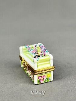 Artoria Limoges LUTYENS BENCH WITH CAT Ltd Ed 2 1/4 Trinket Box MINT