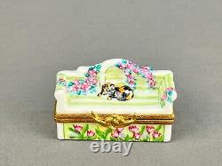 Artoria Limoges LUTYENS BENCH WITH CAT Ltd Ed 2 1/4 Trinket Box MINT