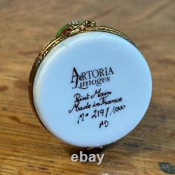 Artoria Limoges Mouse Bearing Cat Nip Christmas Present Trinket Box Peint Main