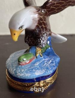 Artoria Limoges Peint Main Porcelain Trinket Box American Bald Eagle Bird Mint