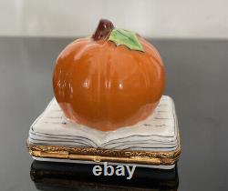 Artoria Limoges Peint Main Trinket Box Pumpkin Halloween Copy Book