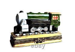 Authentic Hand painted Limoges TRAIN ON TRACK LOCOMOTIVE Trinket Box BRAND NEW