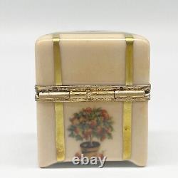 Beautiful Limoges France Peint Main Hinged Trinket Box with (4) Scent Bottles