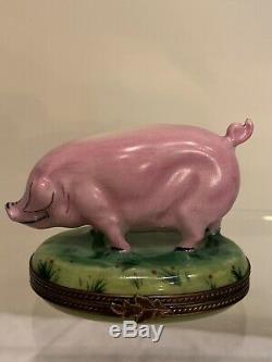 Beautiful Peint Main Pig Limoges France Trinket Box Piglet Hog In A Field Farm