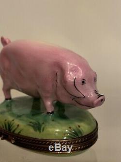 Beautiful Peint Main Pig Limoges France Trinket Box Piglet Hog In A Field Farm