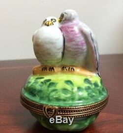 Beautiful Vintage Limoges Rochard Love Birds with Eggs Paint Mein Trinket Box