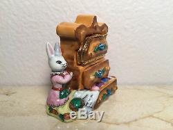 Bunny Rabbit Dresser No. 3/500 Limoges Trinket Box Peint Main France