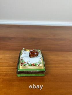 Chamart Limoges T'WAS THE NIGHT BEFORE CHRISTMAS Pipe On Book Trinket Box