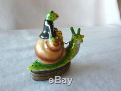 Charming Rochard Limoges France Peint Main Frog Riding Snail Trinket Box