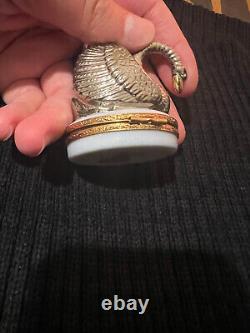 Fabergé Limoges Made in France by Hand (Peint Main) Swan Round Box