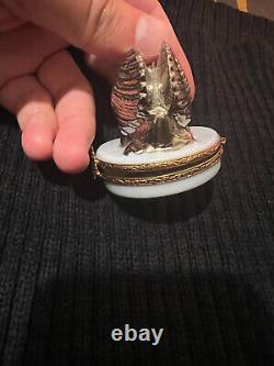 Fabergé Limoges Made in France by Hand (Peint Main) Swan Round Box