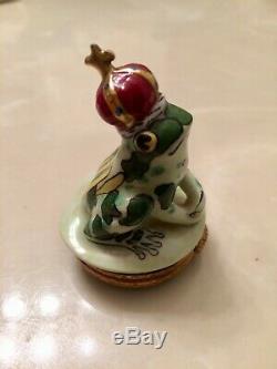 Frog With Blue & Red Crown Genuine Limoges Box