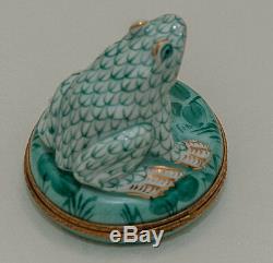 Hand Painted Limoges Box Frog on Water Lily Pad Gold Green Colors Trinket Boxes