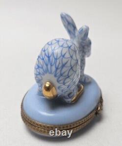 Herend Style Bunny Limoges Trinket Box Peint Main Blue Fishnet Pattern Gold K