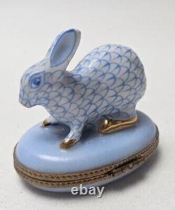 Herend Style Bunny Limoges Trinket Box Peint Main Blue Fishnet Pattern Gold K