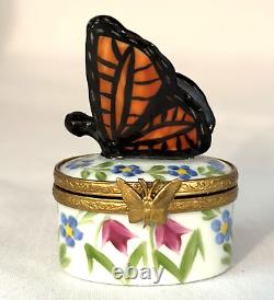 LIMOGES BOX With MONARCH BUTTERFLY & FLOWERS BY LAURE SELIGNAC PARIS. SIGNED
