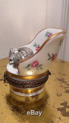 LIMOGES FRANCE Genuine Hand painted Trinket Box on Cat Kitty Chair Signed