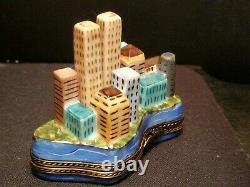 LIMOGES FRANCE NEW YORK CITY LANDMARKS TWIN TOWERS TRINKET BOX Numbered S/N LE