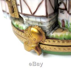 LIMOGES France 4-Hinged Trinket Box Medieval Village Knight Clasp Peint Main