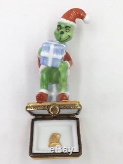 LIMOGES Peint Main Dr. Seuss' THE GRINCH 17/1500 Santa Sitting on Gifts Figurine