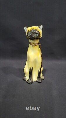 LIMOGES ROCHARD SIAMESE CAT Sitting Hinged TRINKET BOX with Chain, FRANCE