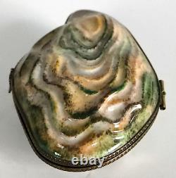 Large Oyster with Pearl Inside Limoges Box (Beauchamp)