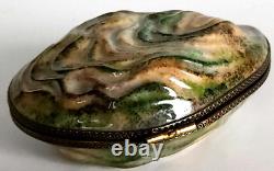 Large Oyster with Pearl Inside Limoges Box (Beauchamp)