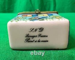 Limoges BOX OF CRAYONS Peint Main Trinket Box Porcelain WITH 4 REMOVABLE CRAYONS