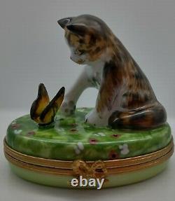 Limoges BUTTERFLY KITTEN Trinket Box numbered 27/750 Hand Painted in France