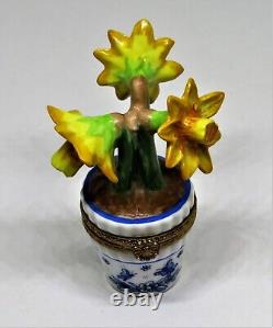 Limoges Box Elda Yellow Daffodils Pot & Delft Blue Flowers & Butterfly