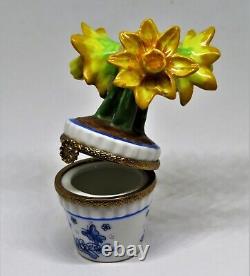 Limoges Box Elda Yellow Daffodils Pot & Delft Blue Flowers & Butterfly