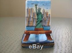 Limoges Box New York Statue Of Liberty New York Skylights On Easel Rochard