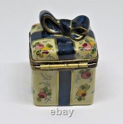 Limoges Box Rochard Floral Gift Box & 3 Dimensional Bow Scissors Clasp