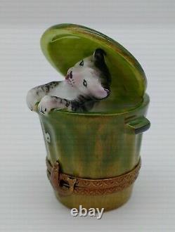 Limoges CAT in a trash Trinket Box -Porcelain Hand Painted kitten Excellent