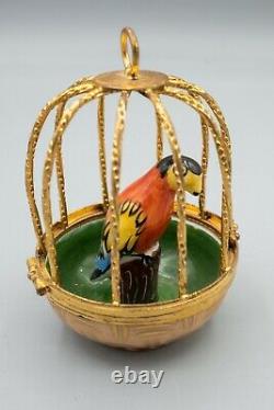 Limoges Colorful Parrot in Cage Trinket Box, Peint Main, Porcelain 2 3/4
