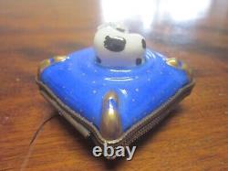 Limoges Designed by J. D. Black White Cat Blue Hinged Trinket Box Limited Edition