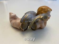Limoges Dubarry Cherub/Angel Wings Hand Painted Porcelain Box heart Clasp NM