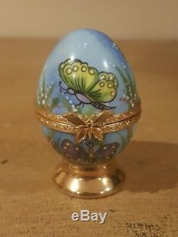 Limoges EGG with Butterfly France Box M. J. P RARE Peint Main Beautiful