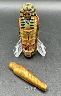 Limoges Egyptian Gold Sarcophagus and Mummy Porcelain Peint Main Trinket Box