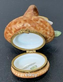 Limoges France AL Rochard Peint Main Seafood Basket Figure Porcelain Trinket Box