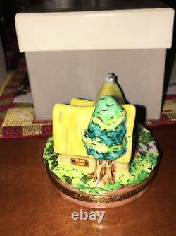Limoges France Artoria Peint Main Disney Snow White 7 Dwarfs Cottage Trinket Box