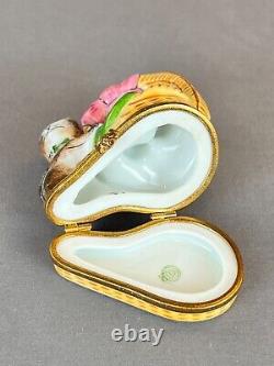 Limoges France BASKET WITH CAT & KITTENS 2 1/2 Porcelain Trinket Box MINT