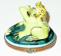 Limoges France Box Mother Frog & Baby On Lily Pad In A Pond -toads- Amphibians