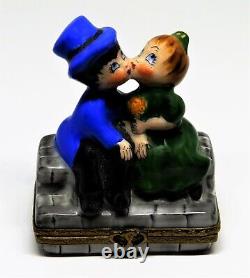 Limoges France Box Pierre Arquie Boy & Girl Kissing On Bench Couple In Love