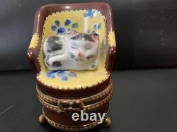 Limoges France Box -gr- Sleeping Kitten In Barrel Chair Blue Roses -cat- Kitty